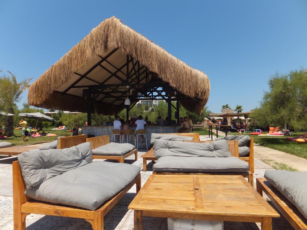 Aytas Hotel ไอวาลิค ภายนอก รูปภาพ